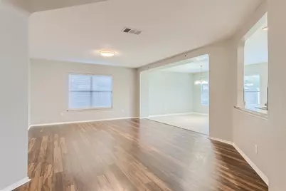 304 Edgewood Cove, Leander, TX 78641 - Photo 5