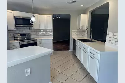 304 Edgewood Cove, Leander, TX 78641 - Photo 11