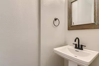 304 Edgewood Cove, Leander, TX 78641 - Photo 13