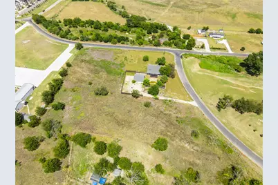 110 Lemens Avenue, Hutto, TX 78634 - Photo 5