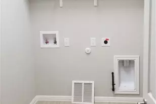 908 Kingston Pl, Cedar Park, TX 78613 - Photo 13