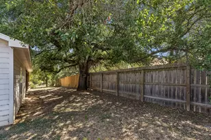 2302 Belaire Dr, Granite Shoals, TX 78654 - Photo 31