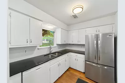 5201 Hedgewood Drive, Austin, TX 78745 - Photo 5