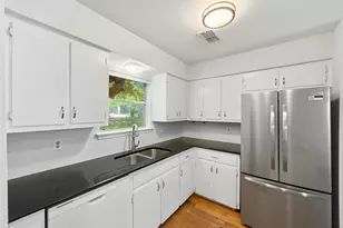5201 Hedgewood Dr, Austin, TX 78745 - Photo 5