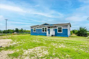 1098 Engelke Rd, Buda, TX 78640 - Photo 9