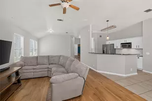 815 Lantana Ln, Leander, TX 78641 - Photo 7