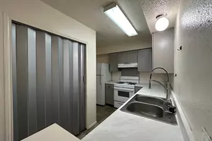 5927 Kevin Kelly Pl, Austin, TX 78727 - Photo 5