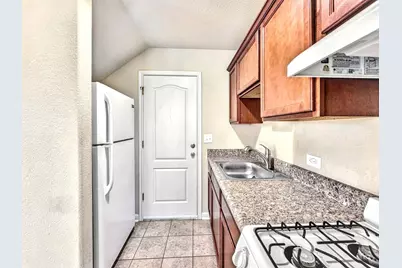 338 Trestle Tree #C, San Marcos, TX 78666 - Photo 9