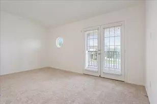 240 Foster Ln, Jarrell, TX 76537 - Photo 17