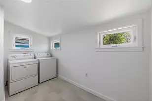 503 W Croslin St, Austin, TX 78752 - Photo 19