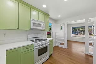 503 W Croslin St, Austin, TX 78752 - Photo 11