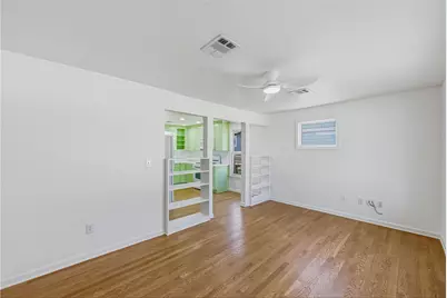 503 W Croslin Street, Austin, TX 78752 - Photo 7