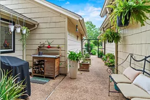 10920 Crown Colony Dr, Austin, TX 78747 - Photo 27