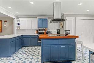 10920 Crown Colony Dr, Austin, TX 78747 - Photo 5