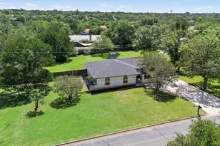 109 Woodland Rd, Georgetown, TX 78628 - Photo 5
