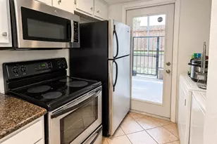 2104 Cullen Ave, Austin, TX 78757 - Photo 9