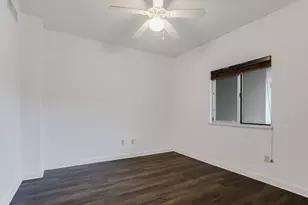 711 W 26th St, Austin, TX 78705 - Photo 17