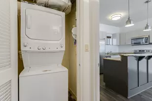 711 W 26th St, Austin, TX 78705 - Photo 19