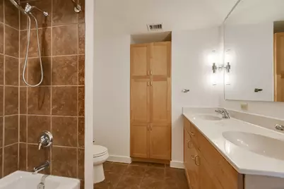 711 W 26th Street #702, Austin, TX 78705 - Photo 15