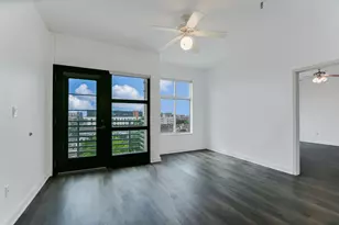 711 W 26th St, Austin, TX 78705 - Photo 7