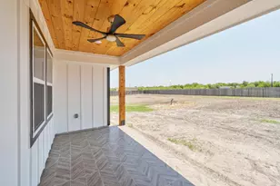 123 Bianca Cir, Del Valle, TX 78617 - Photo 29