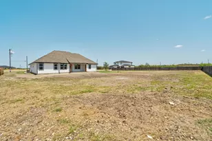 123 Bianca Cir, Del Valle, TX 78617 - Photo 27