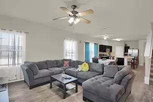 141 Hess Dr, Kyle, TX 78640 - Photo 5