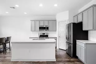 8025 City Top Blvd, Austin, TX 78724 - Photo 9
