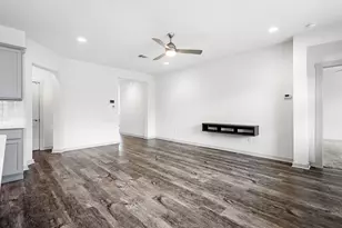 8025 City Top Blvd, Austin, TX 78724 - Photo 13
