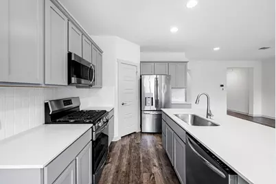 8025 City Top Boulevard, Austin, TX 78724 - Photo 7