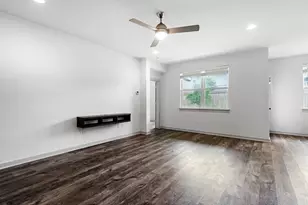 8025 City Top Blvd, Austin, TX 78724 - Photo 15