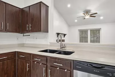1411 Gracy Farms Lane #73, Austin, TX 78758 - Photo 9