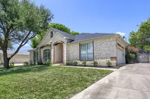 1004 Olympic Dr, Pflugerville, TX 78660 - Photo 3