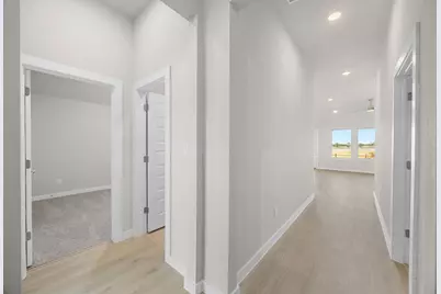 110 Divisadero Drive, Hutto, TX 78634 - Photo 3