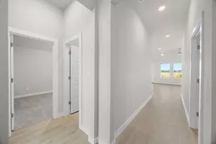 110 Divisadero Dr, Hutto, TX 78634 - Photo 3