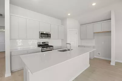 110 Divisadero Drive, Hutto, TX 78634 - Photo 9