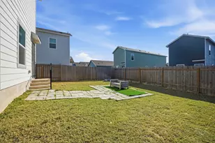 625 Marty Allen Loop, Jarrell, TX 76537 - Photo 25