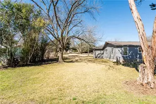 7305 Forest Wood Rd, Austin, TX 78745 - Photo 21