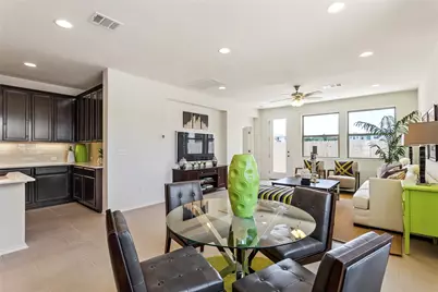 9105 White Coral Drive, Austin, TX 78729 - Photo 7