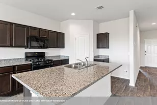 25517 Farmers Crop Ln, Elgin, TX 78621 - Photo 5