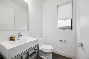 1011 E 12th St, Austin, TX 78702 - Photo 13