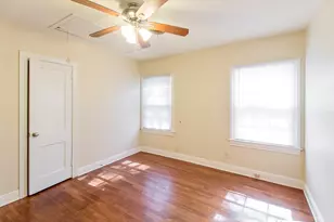 4700 Evans Ave, Austin, TX 78751 - Photo 11