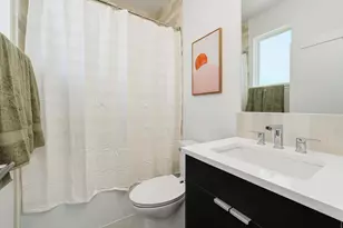 1007 E 15th St, Austin, TX 78702 - Photo 15