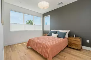 1007 E 15th St, Austin, TX 78702 - Photo 9