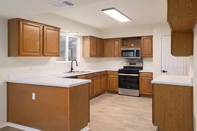 13236 Kerrville Folkway, Austin, TX 78729 - Photo 9