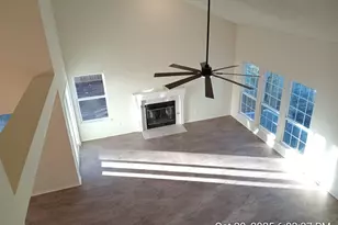 13236 Kerrville Folkway, Austin, TX 78729 - Photo 5