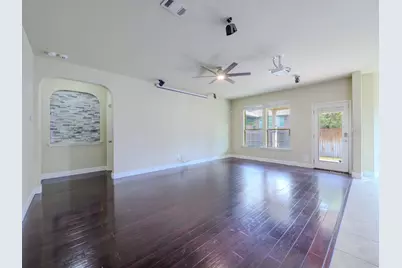 216 Silkstone Street, Hutto, TX 78634 - Photo 7