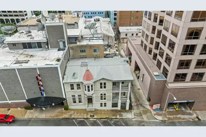 109 E 10th Street, Austin, TX 78701 - Photo 17