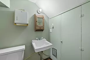 109 E 10th St, Austin, TX 78701 - Photo 25