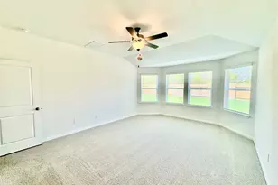 160 Coopers Hawk Crst, Cedar Creek, TX 78612 - Photo 3